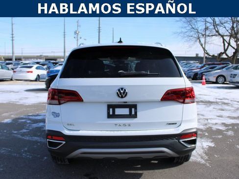 Used 2022 Volkswagen Taos SEL image 4