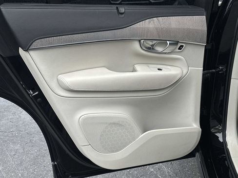 Certified 2023 Volvo XC90 T8 Ultimate image 21