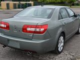 Used 2009 Lincoln MKZ image 4