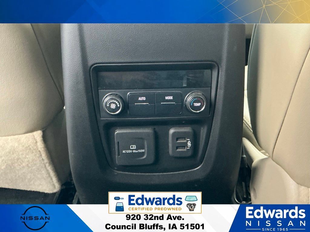 Used 2021 Buick Enclave Essence w/ Sound and Sites Package AWD/4WD image 17