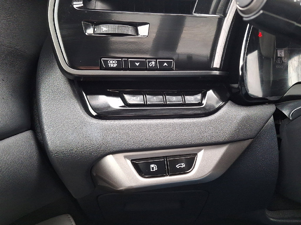 Used 2023 Lexus RX 350 Premium w/ Accessory Package AWD/4WD image 28