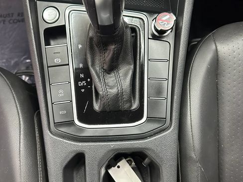 Used 2020 Volkswagen Jetta SE FWD image 19