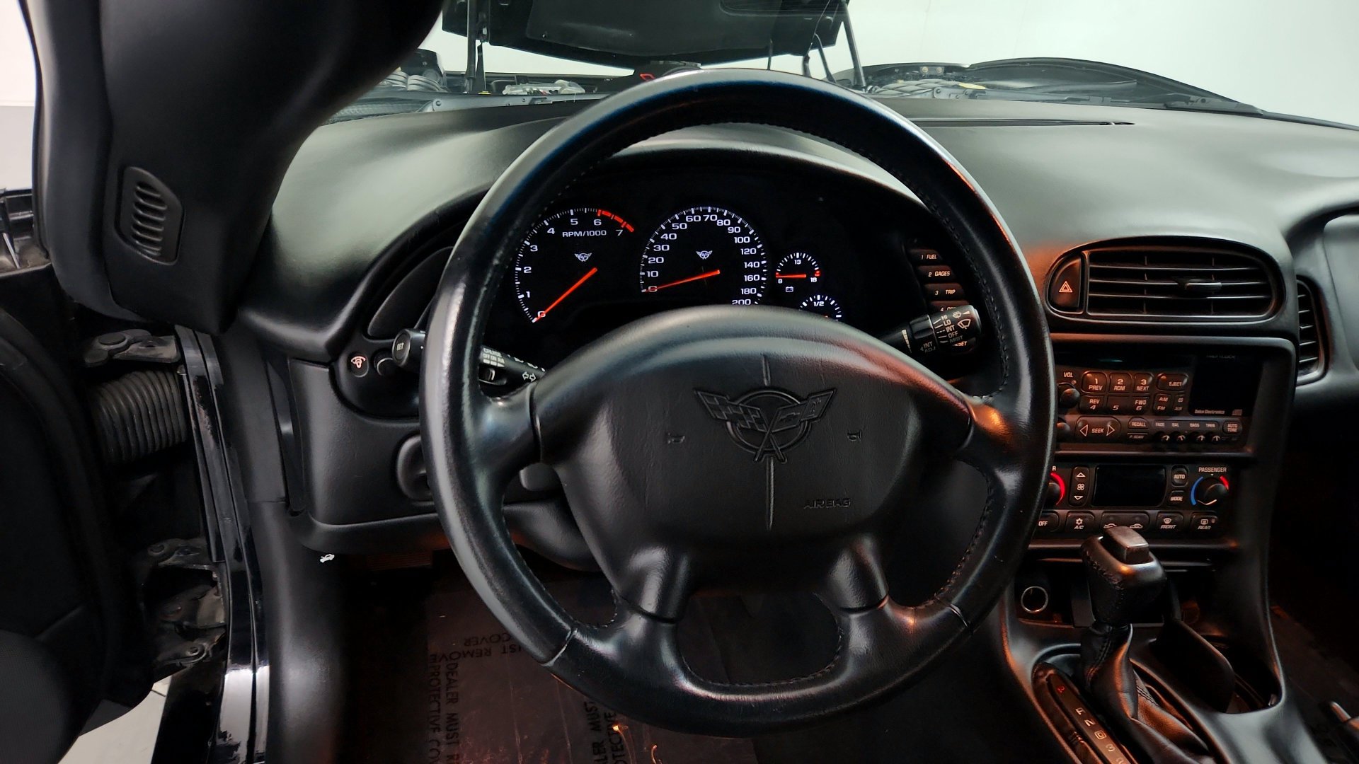 Used 2004 Chevrolet Corvette Coupe RWD image 18