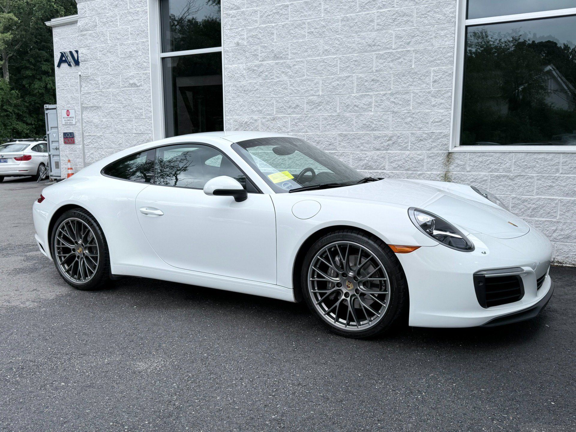 Used 2017 Porsche 911 Carrera 4 AWD/4WD image 37