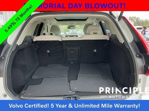 Certified 2023 Volvo XC60 B5 Plus w/ Climate Package AWD/4WD image 15