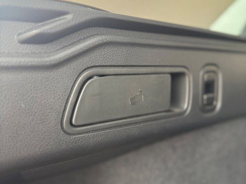 Used 2022 INFINITI QX50 Luxe image 32