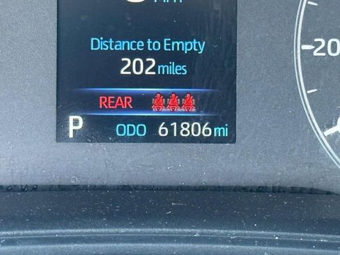 Used 2024 Toyota Corolla LE image 18