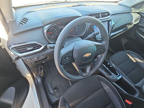 Used 2023 Chevrolet TrailBlazer LT w/ Convenience Package image 13