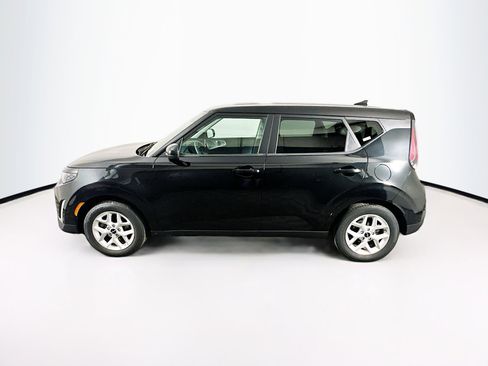 Used 2025 Kia Soul LX w/ LX Technology Package image 4