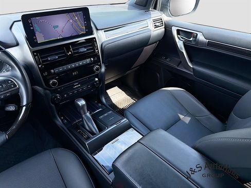 Used 2023 Lexus GX 460 Premium w/ Premium Package AWD/4WD image 29