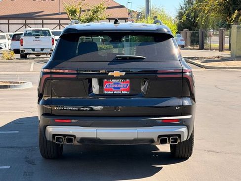 Used 2024 Chevrolet Traverse LT AWD/4WD image 6