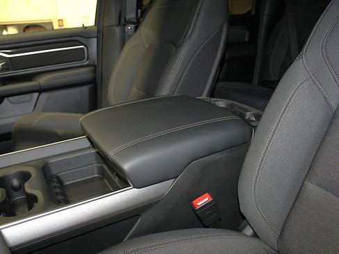 New 2026 RAM 1500 4x4 Crew Cab image 24