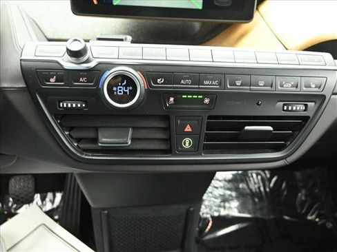 Used 2014 BMW i3 w/ Range Extender image 17