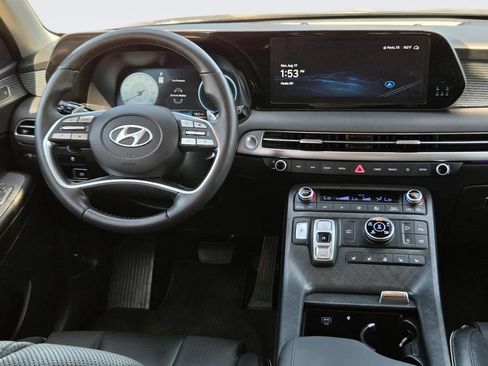 Used 2024 Hyundai Palisade Limited AWD/4WD image 14