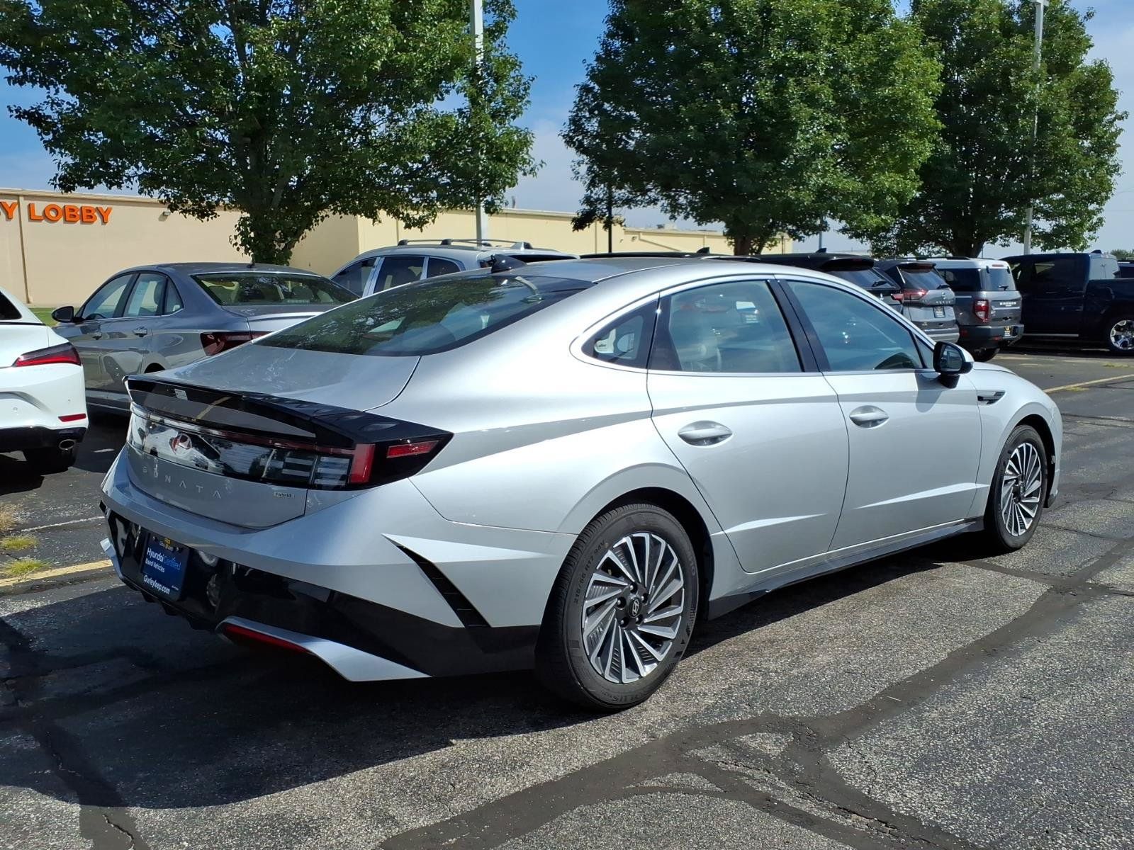 New 2025 Hyundai Sonata SEL FWD image 9