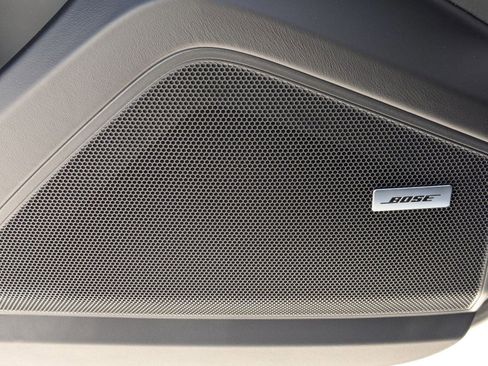 Used 2025 Porsche Cayenne image 20