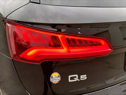 Used 2018 Audi Q5 2.0T Premium Plus w/ Premium Plus Package image 32