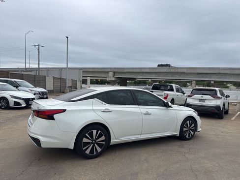 Certified 2022 Nissan Altima 2.5 SV image 22