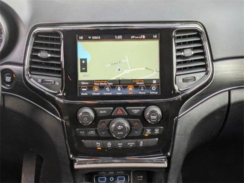 Certified 2022 Jeep Grand Cherokee Limited image 36