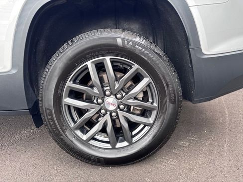 Used 2019 GMC Acadia SLT image 30