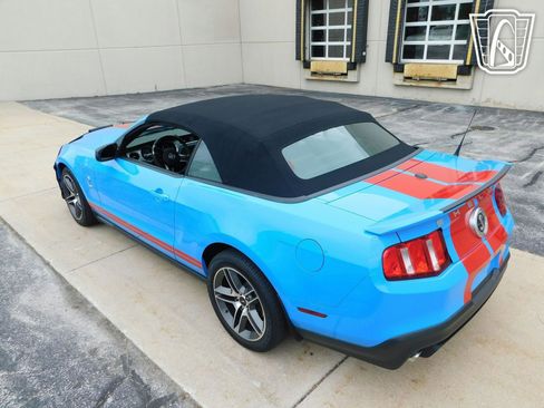 Used 2010 Ford Mustang Shelby GT500 image 9