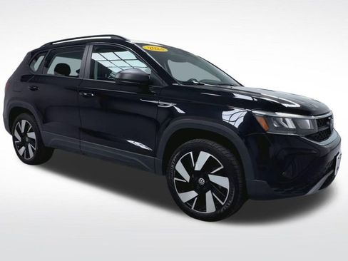 Used 2023 Volkswagen Taos S w/ Driver Assistance Package AWD/4WD image 18