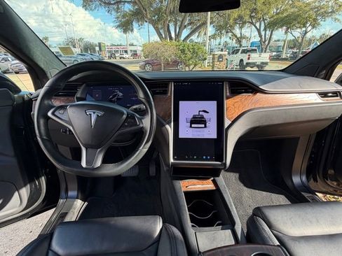 Used 2020 Tesla Model X Long Range image 97