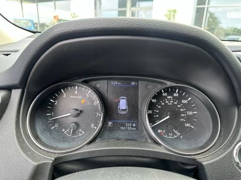 Used 2018 Nissan Rogue S AWD/4WD image 4