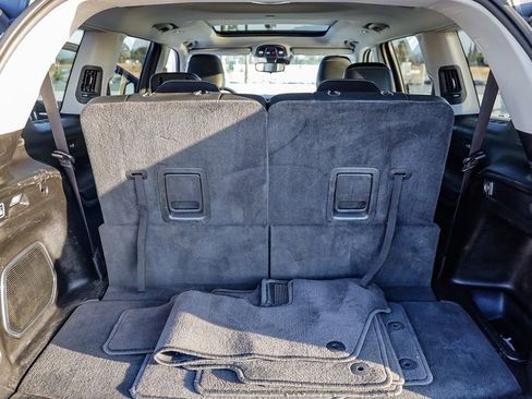 Used 2021 Jeep Grand Cherokee L Limited image 32