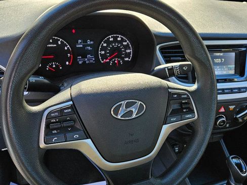 Used 2020 Hyundai Accent SE image 12