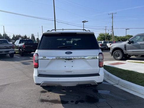 Used 2020 Ford Expedition Limited w/ Special Edition Package AWD/4WD image 4