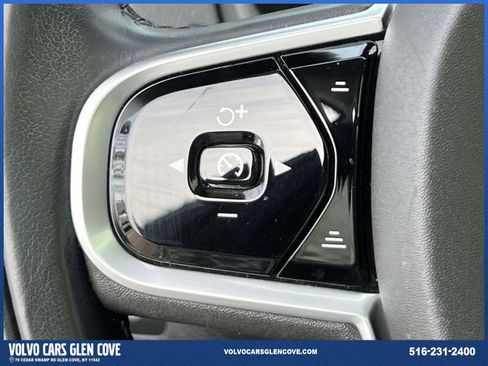Used 2020 Volvo XC90 T6 Momentum w/ Protection Package image 20