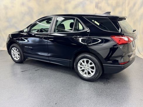 Used 2021 Chevrolet Equinox LS image 4