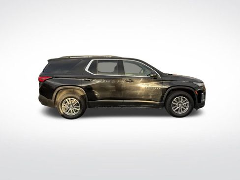 Used 2022 Chevrolet Traverse LT image 8