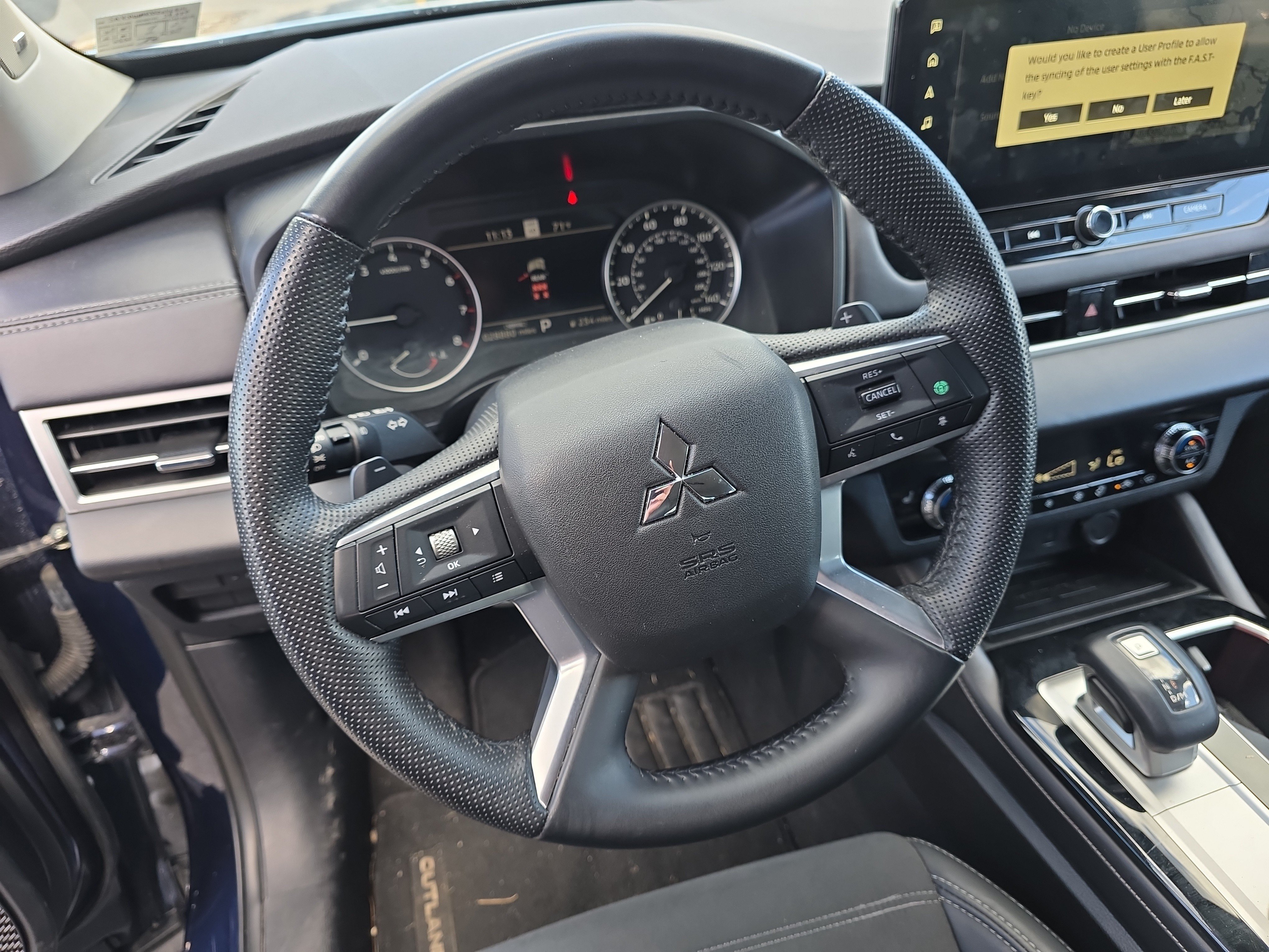 Used 2025 Mitsubishi Outlander SE AWD/4WD image 18