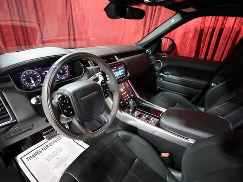 Used 2019 Land Rover Range Rover Sport HST image 12