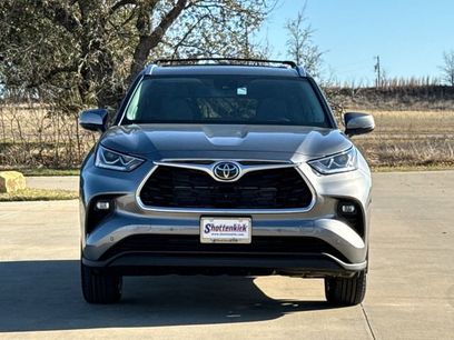 New 2026 Toyota Highlander Limited