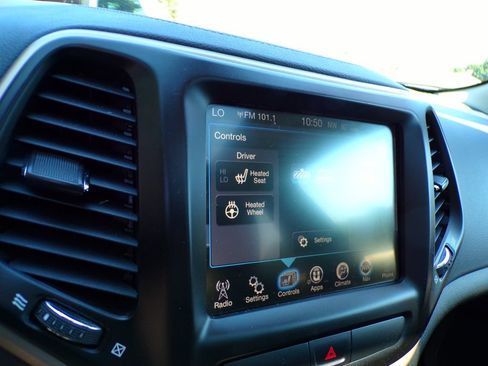 Certified 2017 Jeep Cherokee Limited AWD/4WD image 23
