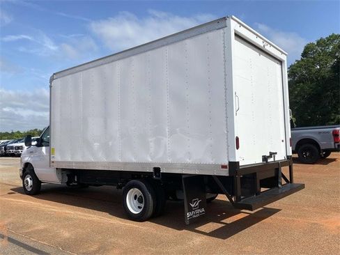 New 2025 Ford E-450 and Econoline 450 Super Duty w/ Power Equipment Group image 25