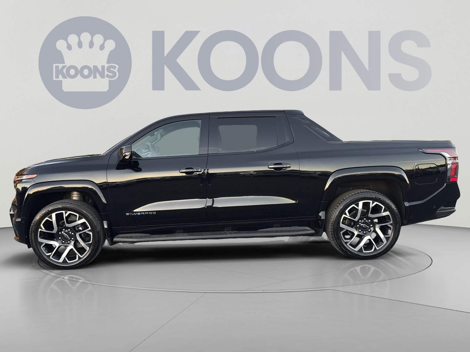 Used 2024 Chevrolet Silverado EV RST AWD/4WD image 7