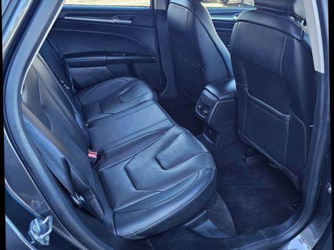 Used 2020 Ford Fusion Titanium image 9