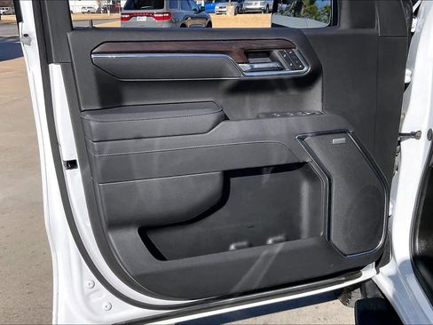 Used 2025 GMC Sierra 1500 SLT w/ SLT Premium Package image 20