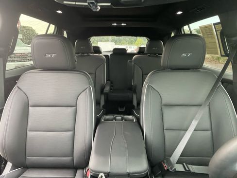 Used 2026 Buick Enclave Sport Touring w/ Super Cruise Package FWD image 29