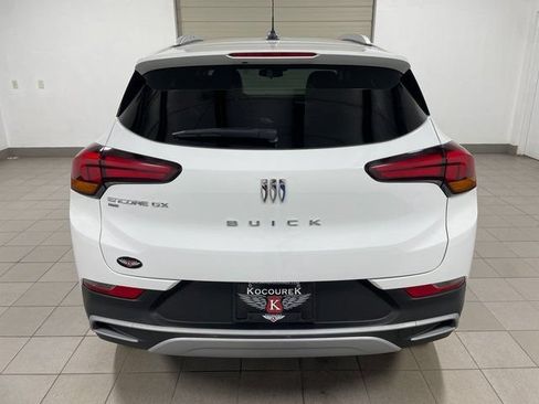 Used 2024 Buick Encore GX Preferred AWD/4WD image 5