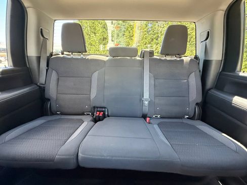 Used 2022 GMC Sierra 3500 SLE w/ SLE Value Package AWD/4WD image 3