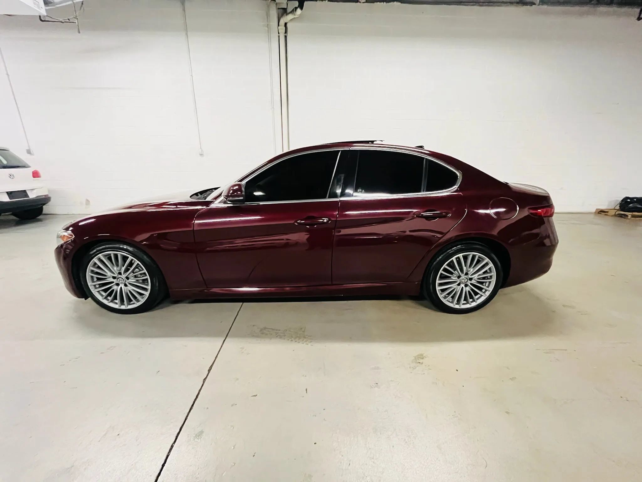 Used 2019 Alfa Romeo Giulia Ti w/ Quick Order Package 22Z Lusso RWD image 5
