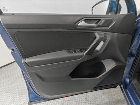 Used 2019 Volkswagen Tiguan S w/ Driver Assistance Package FWD image 13
