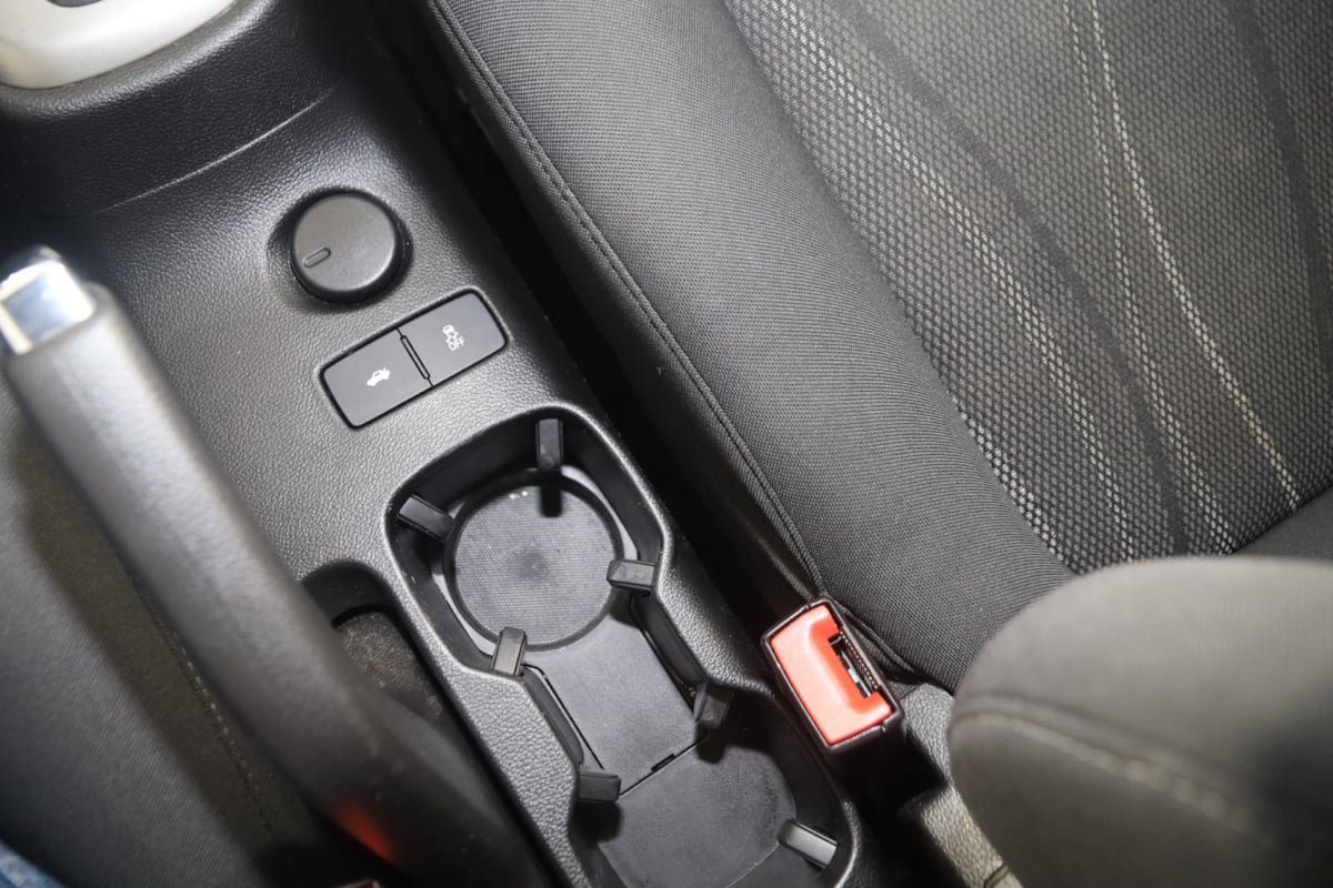Used 2016 Chevrolet Sonic LT FWD image 21