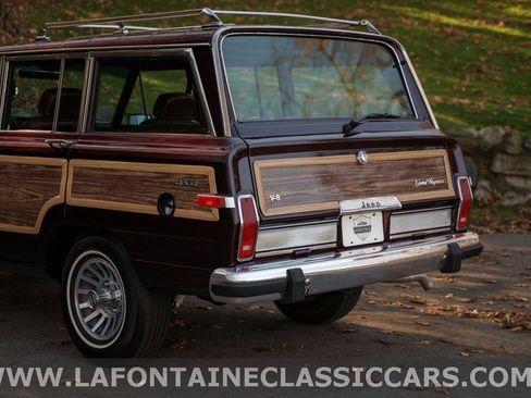 Used 1991 Jeep Grand Wagoneer Base image 75