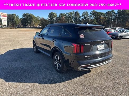 Certified 2023 Kia Sorento S w/ Panoramic Sunroof Package image 9